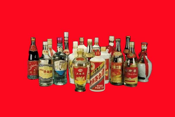 贡山县回收十八老酒.jpg